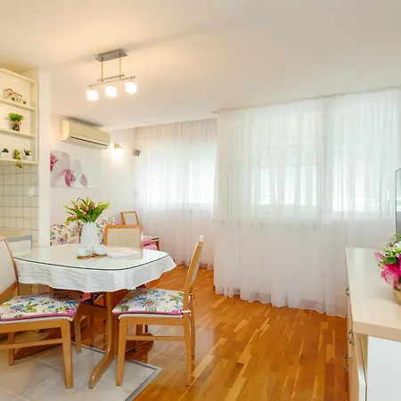 Marin-late Check In Available Apartamento