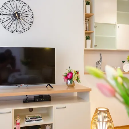 Marin-late Check In Available * Spalato