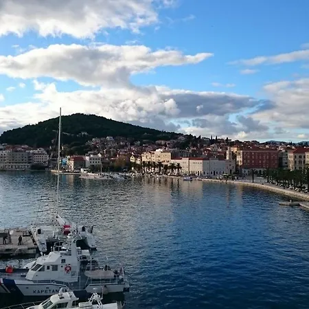 Marin-late Check In Available * ספליט