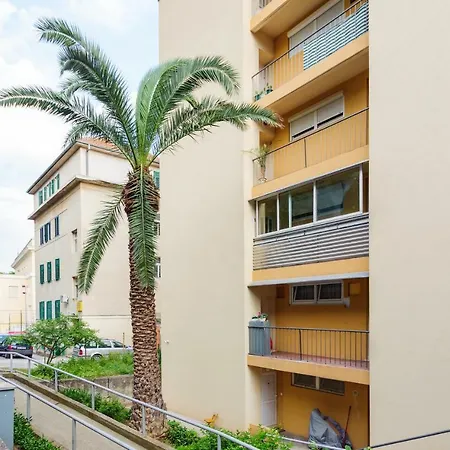 Marin-late Check In Available דירה ספליט