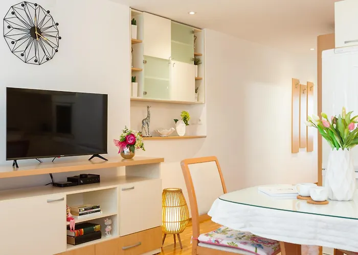 Marin-late Check In Available Lägenhet